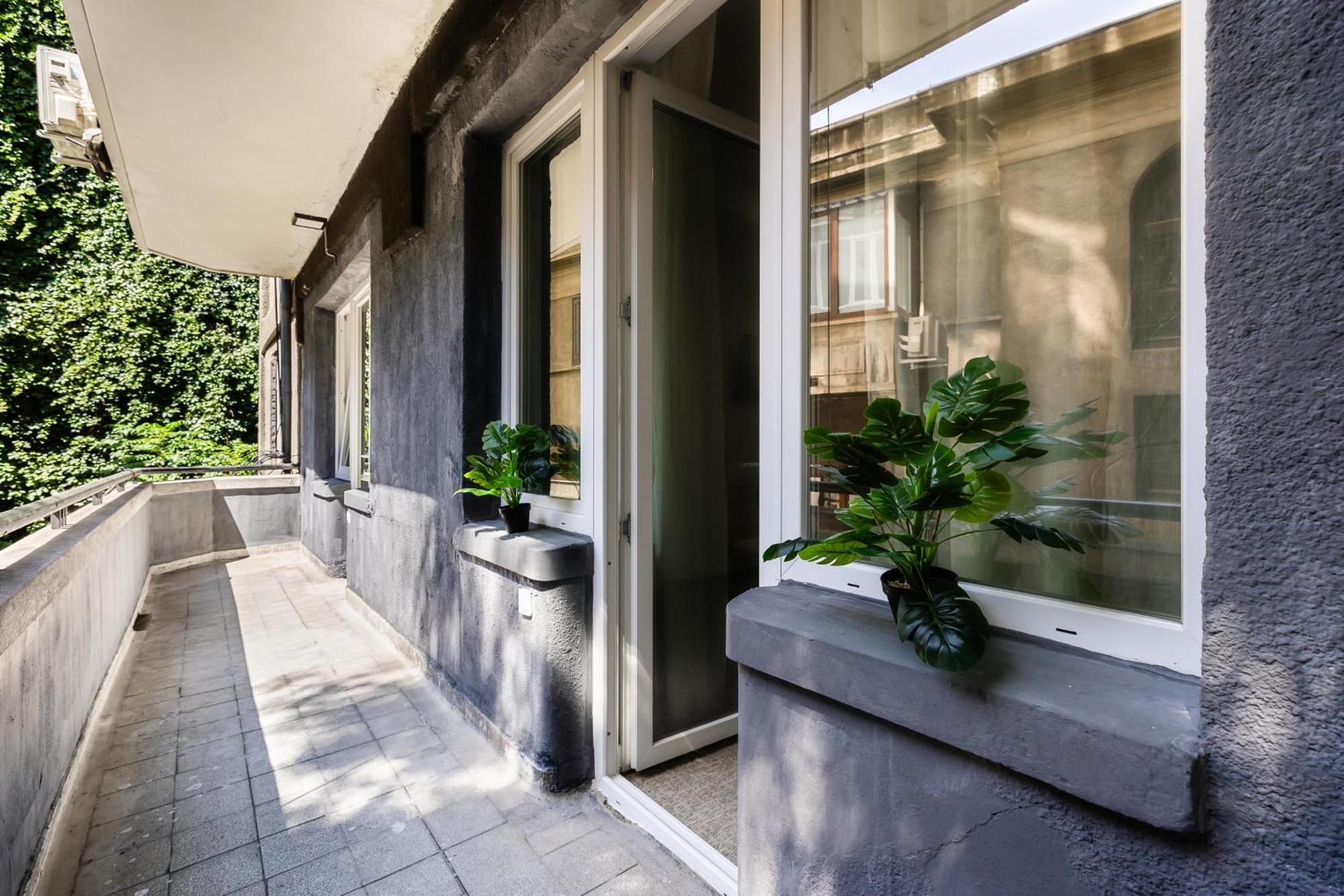 Central Studios In Piata Romana Bucureşti Exterior foto