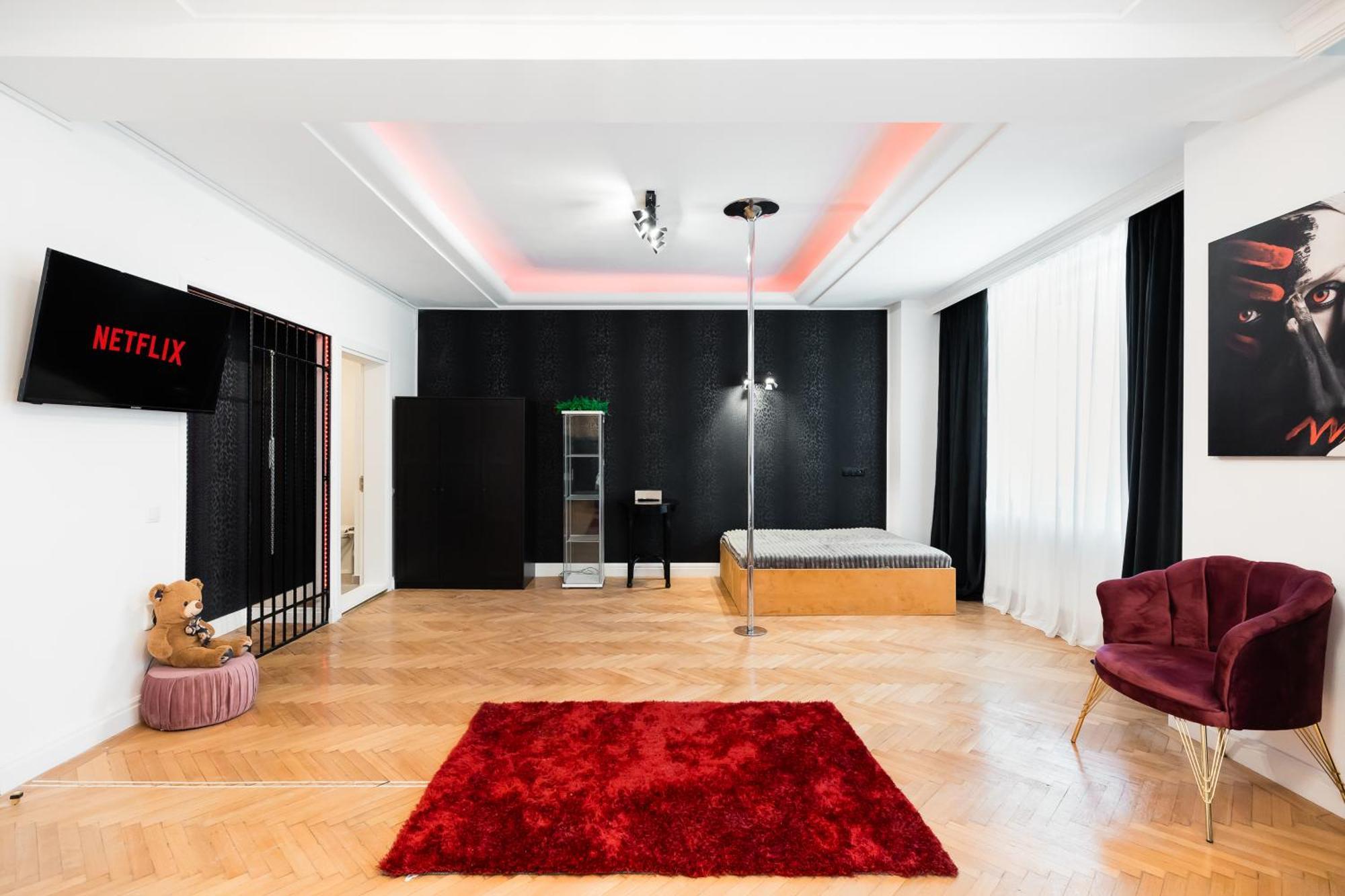 Central Studios In Piata Romana Bucureşti Exterior foto