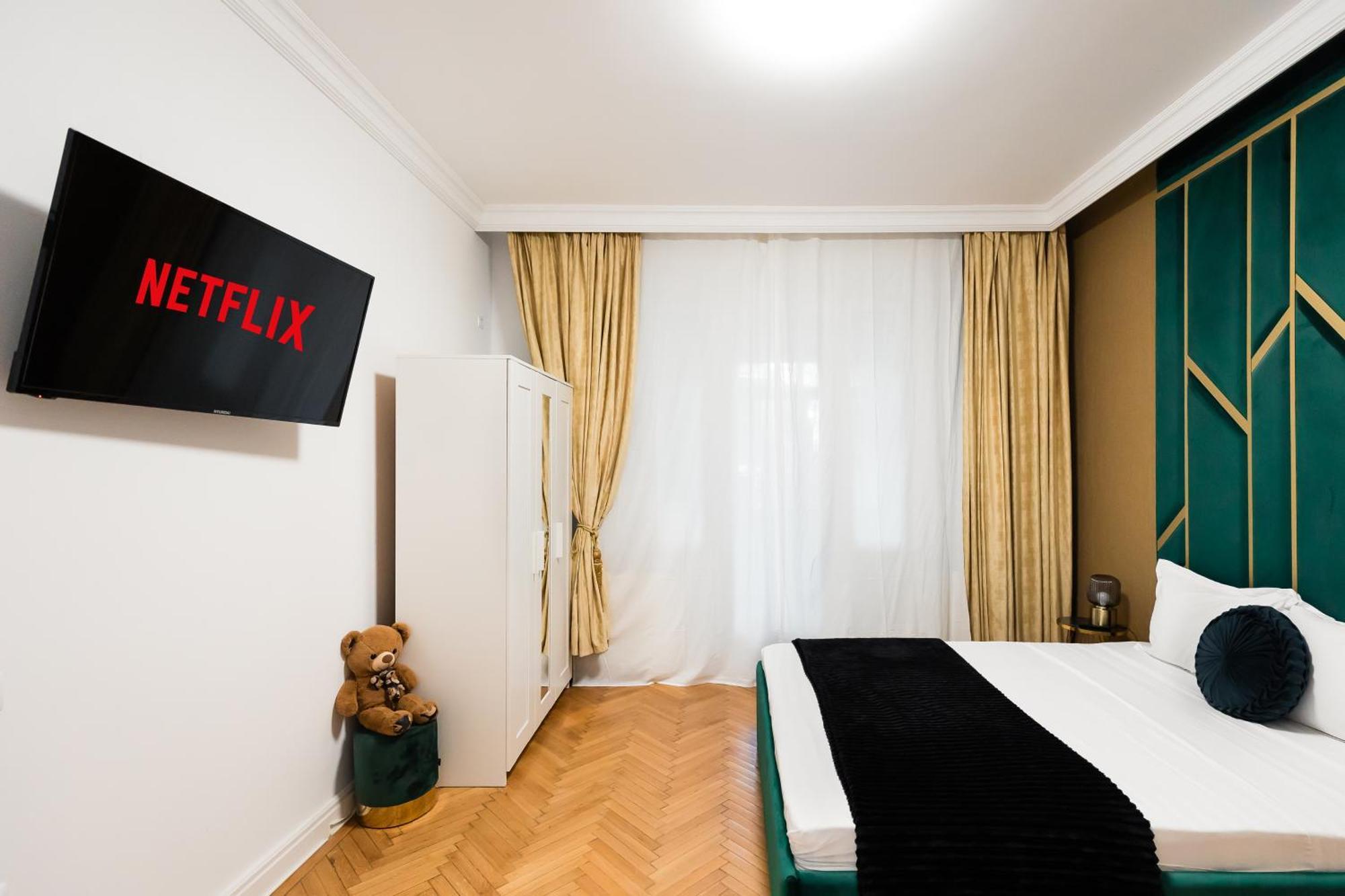 Central Studios In Piata Romana Bucureşti Exterior foto